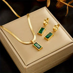 Elegant Sculpted Gold Jewelry Set