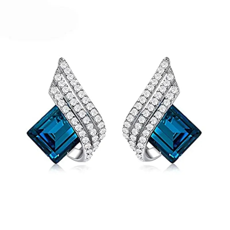 Lustrous  Sapphire Jewelry Set